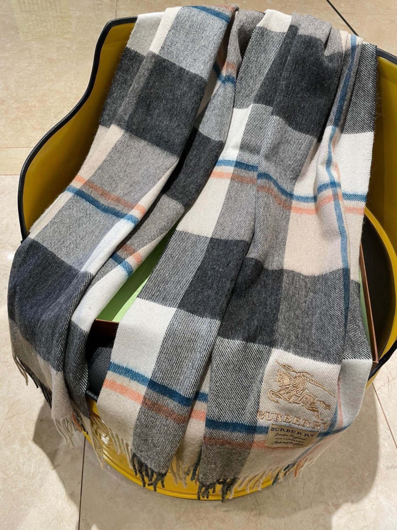 BURBERRY